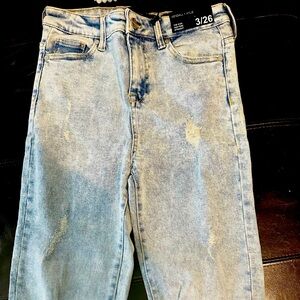 Kendall & Kylie Acid wash jeans